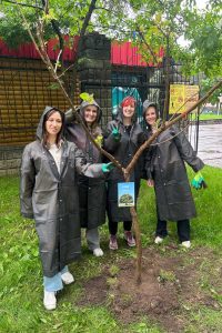 Команда Wunder Digital отметила 7-летие, посадив деревья в сквере Сары-Арка